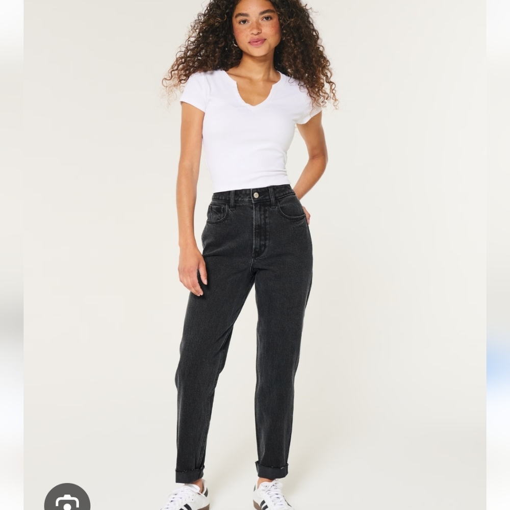 Hollister Ultra High Rise Dark Mom Jeans W25 L25